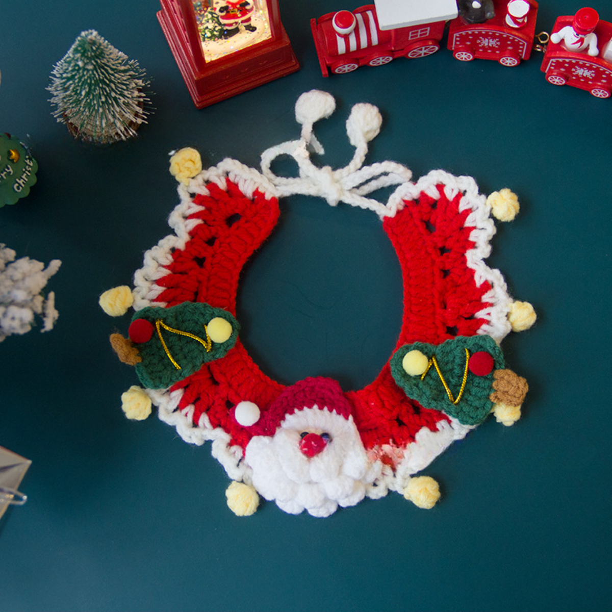 Christmas Pet Scarf Ornament for Cats and Dogs, Knitted Scarf Collar with Reindeer, Santa Claus, and Snowman Designs