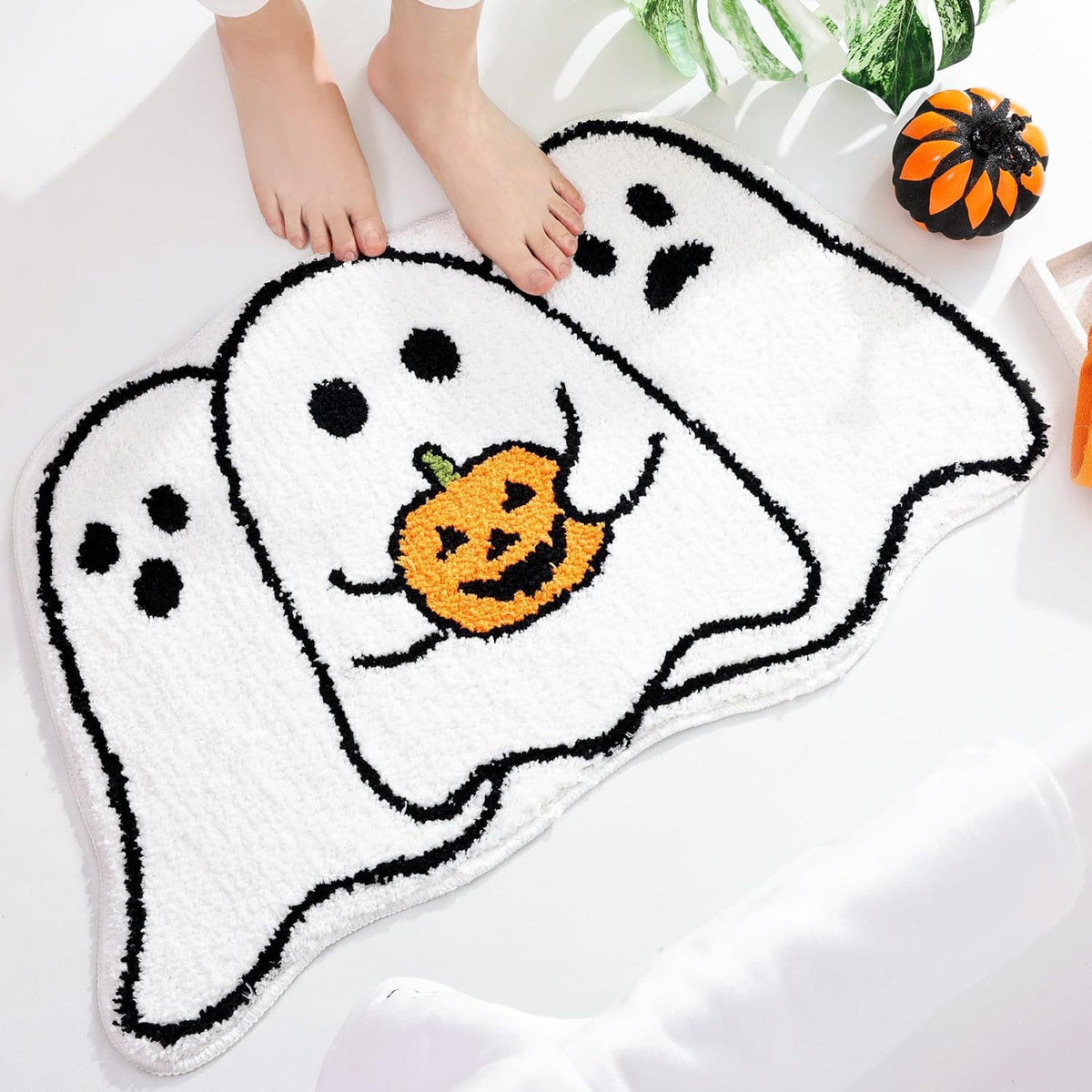 Halloween Alien-Shaped Faux Cashmere Floor Mat, Happy Halloween Funny Gift Home Decor