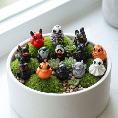 Quirky Ghost Duck Halloween Decoration Creative Devil Skull Duck Resin Desktop Ornament
