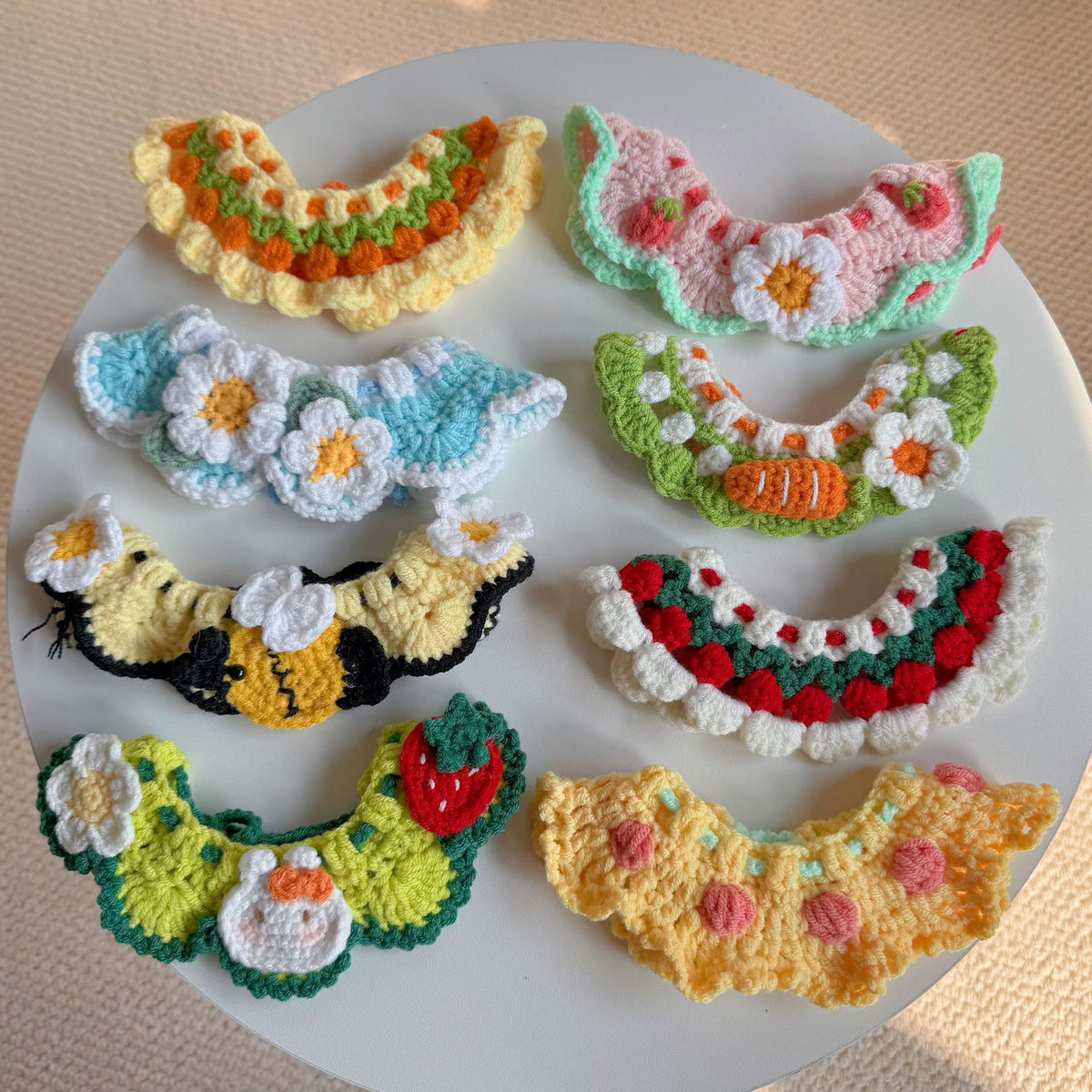 Pet Wool Knitted Collar Cat Saliva Scarf Bee Scarf Dog Bib Cute Dress Up