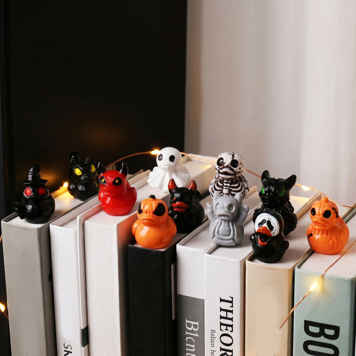 Quirky Ghost Duck Halloween Decoration Creative Devil Skull Duck Resin Desktop Ornament