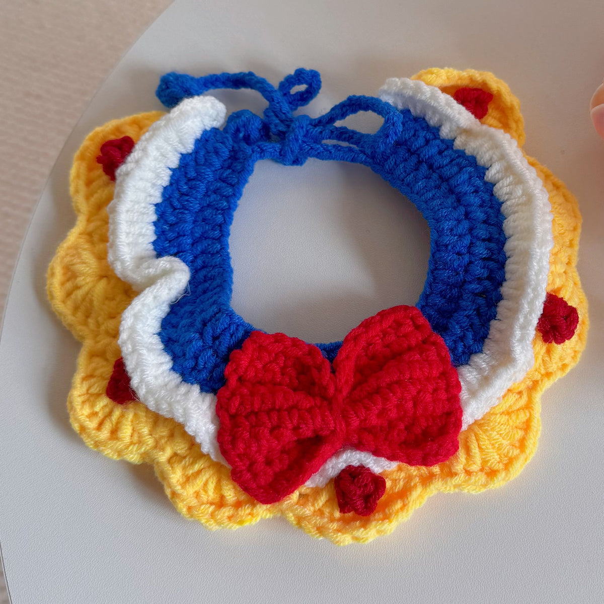 Pet Wool Knitted Collar Cat Saliva Scarf Bee Scarf Dog Bib Cute Dress Up