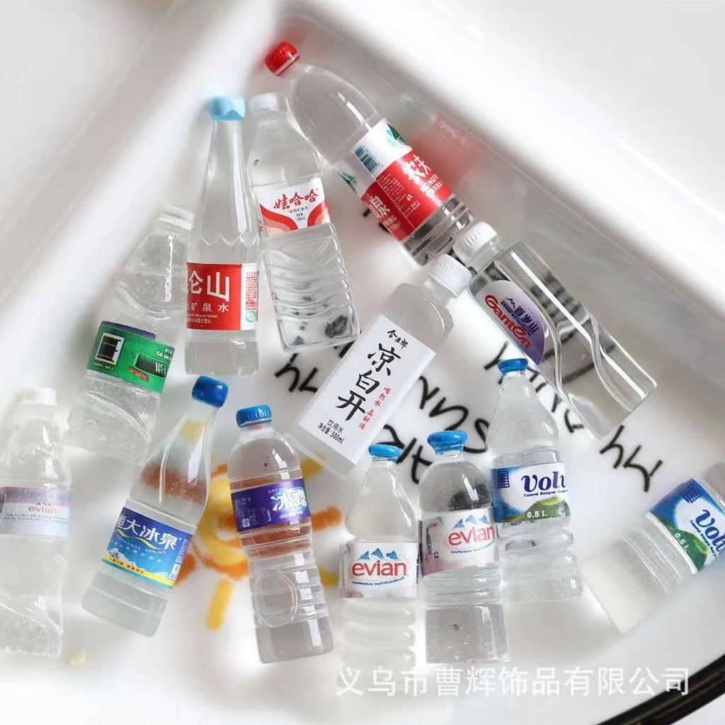 Non-Luminous Miniature Drink Bottles – Tiny Resin Beverage Decor for Desk, Bar & DIY Crafts